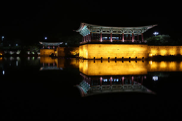 Buildings and surrounding areas of Gyeongbokgung Palace is famous for being the largest, oldest, and most beautiful palace, with the backdrop of Mount Bukaksan, making it look majestic and grand.