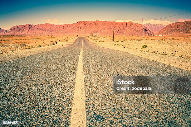 Camino A Través De Paisaje Marruecos Etc Foto de stock y más banco de imágenes de Aire libre - Aire libre, Aislado, Anticuado