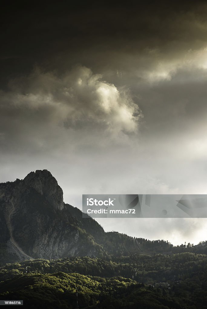 Горный пейзаж с эффектными света - Стоковые фото Атмосфера - Понятия роялти-фри