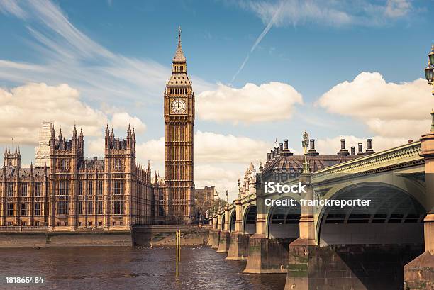 Big Ben Tower En Westminster Foto de stock y más banco de imágenes de Londres - Inglaterra - Londres - Inglaterra, Big Ben, Westminster - Londres
