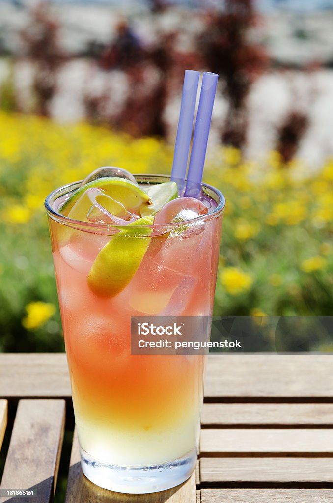 Coquetel refrescante - Foto de stock de Bebida alcoólica royalty-free