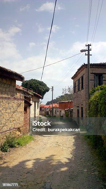 Antiga Aldeia No Güre Aydın Turquia - Fotografias de stock e mais imagens de Agricultura - Agricultura, Ajardinado, Aldeia