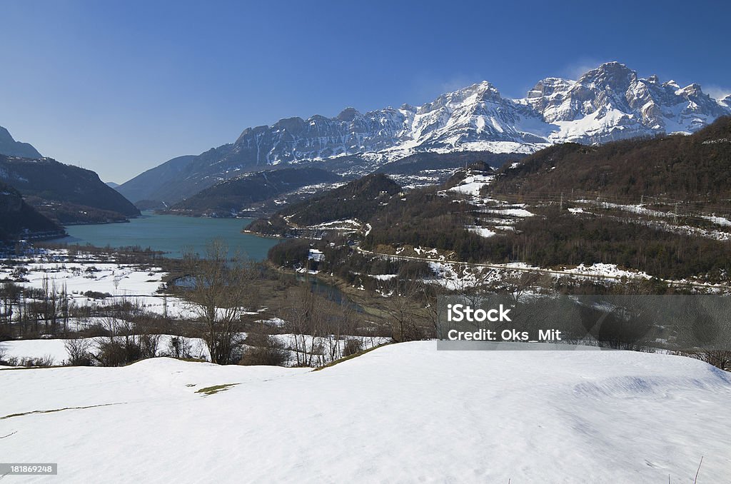 Inverno Pirenei nella Valle de Tena, in Aragona - Foto stock royalty-free di Aragona