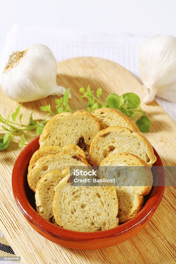 Tazón de rusks - Foto de stock de Ajo libre de derechos