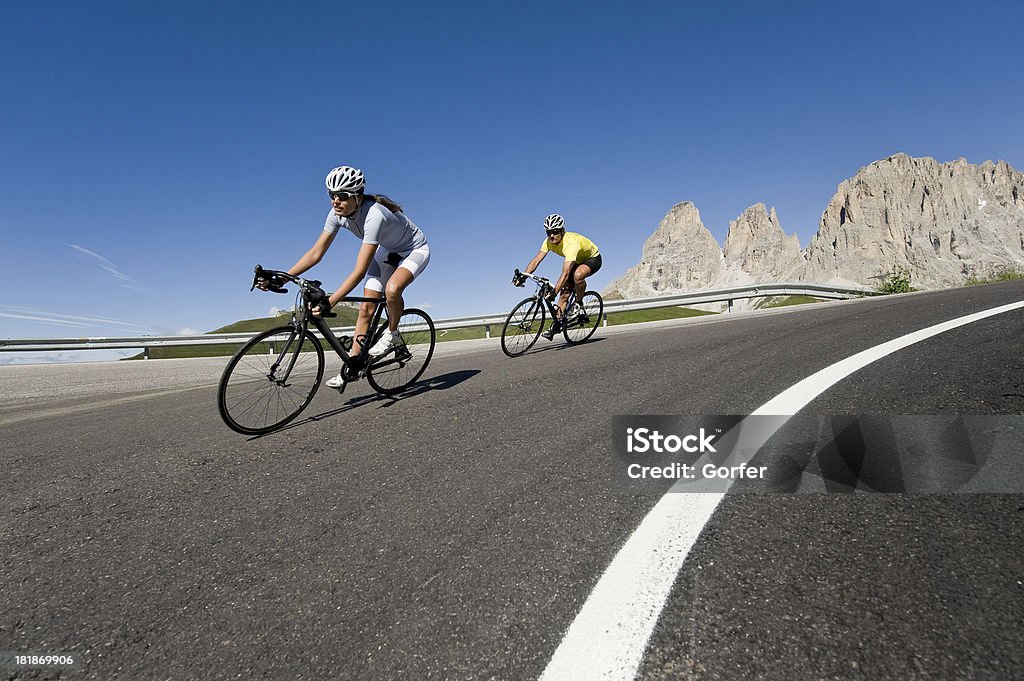 高速道路でのサイクリングはすべて - 自転車ロードレースのロイヤリティフリーストックフォト