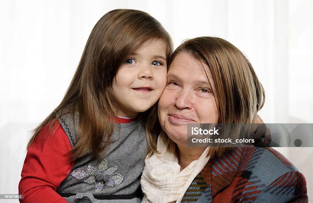 祖母と少女 - 2人のロイヤリティフリーストックフォト