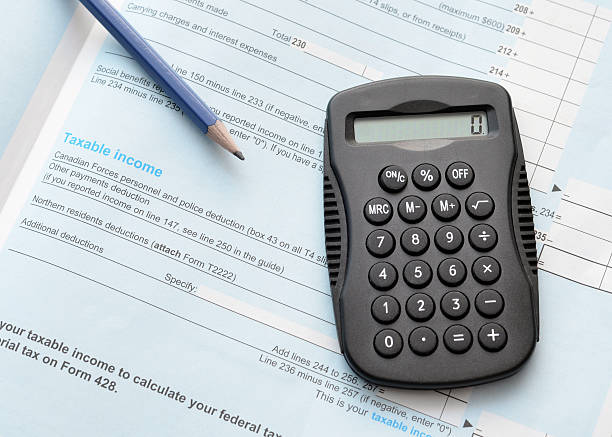 istock Canadian Taxes 181874582