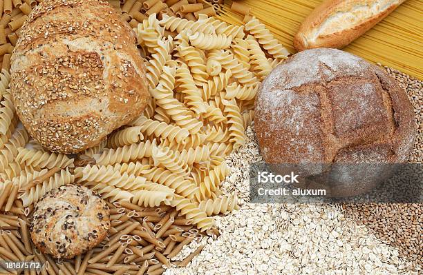 Carboidrati - Fotografie stock e altre immagini di Pasta - Pasta, Pane, Grano - Graminacee