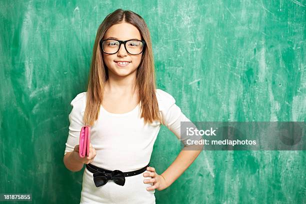 Moda En La Escuela Foto de stock y más banco de imágenes de 6-7 años - 6-7 años, A la moda, Accesorio para ojos