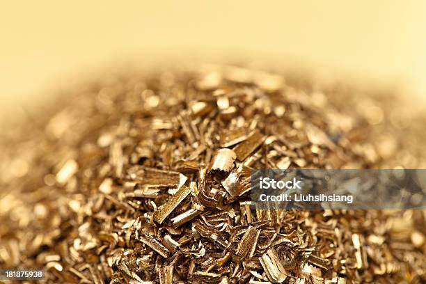 真ちゅうメタルの削り屑 - 金属 金のストックフォトや画像を多数ご用意 - 金属 金, 金色, スクラップメタル