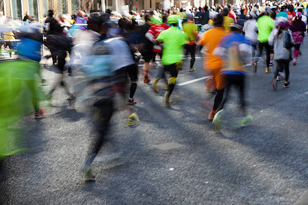 istock Line of runners on tokyo marathon 181876436
