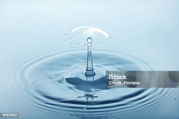 Acqua - Fotografie stock e altre immagini di Acqua - Acqua, Acqua fluente, Acqua potabile