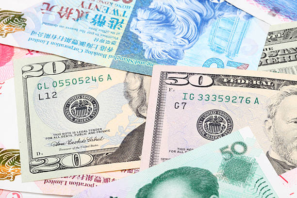 monedas - 50 yuan note fotografías e imágenes de stock