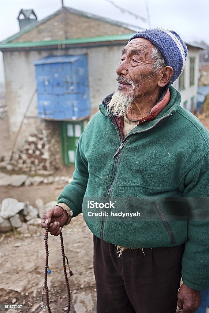 Ritratto di nepalese sherpa - Foto stock royalty-free di Sherpa