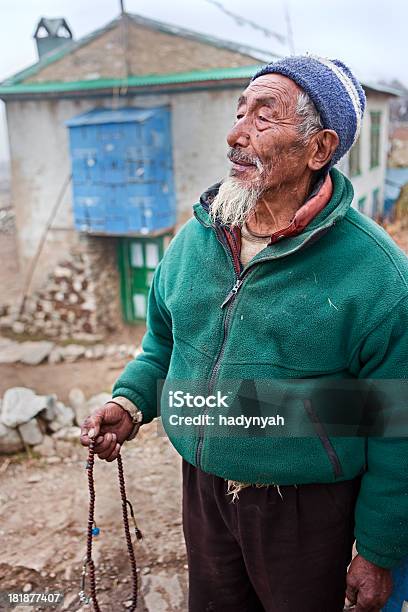 Ritratto Di Nepalese Sherpa - Fotografie stock e altre immagini di Sherpa - Sherpa, Khumbu, Uomini