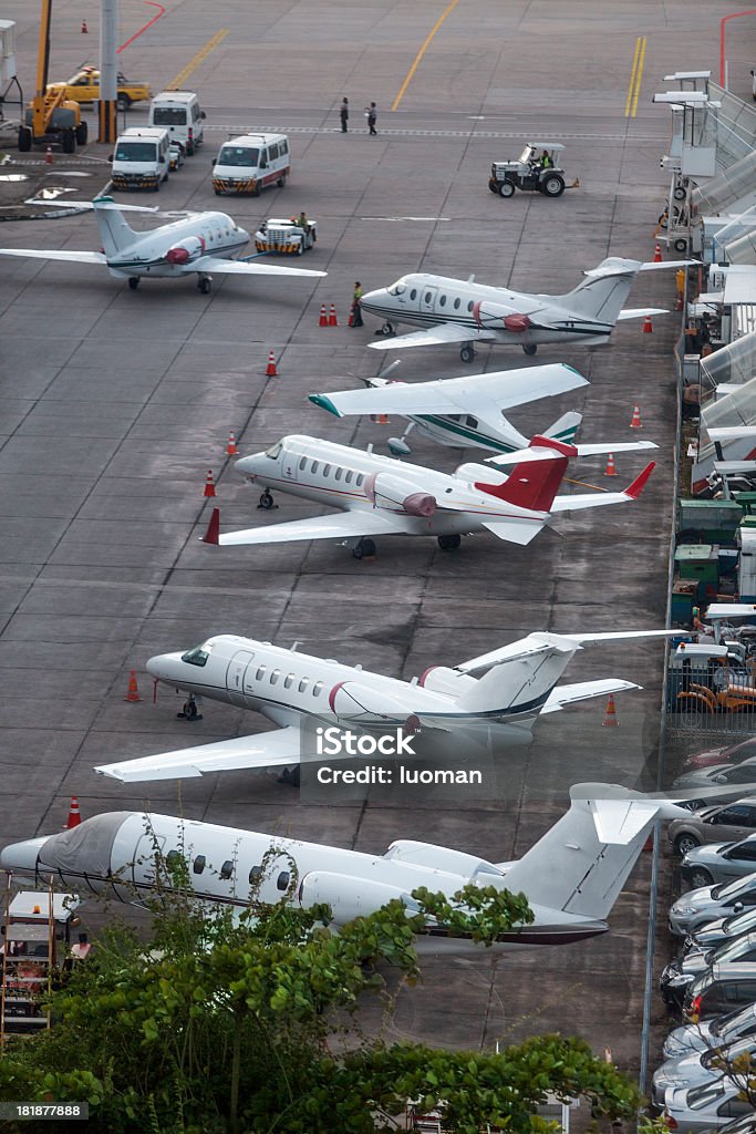 사병 소형 항공기의 - 로열티 프리 비즈니스 제트기 스톡 사진