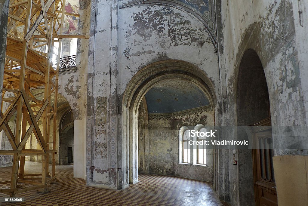 Igreja de janelas - Foto de stock de Exterior de Prédio royalty-free