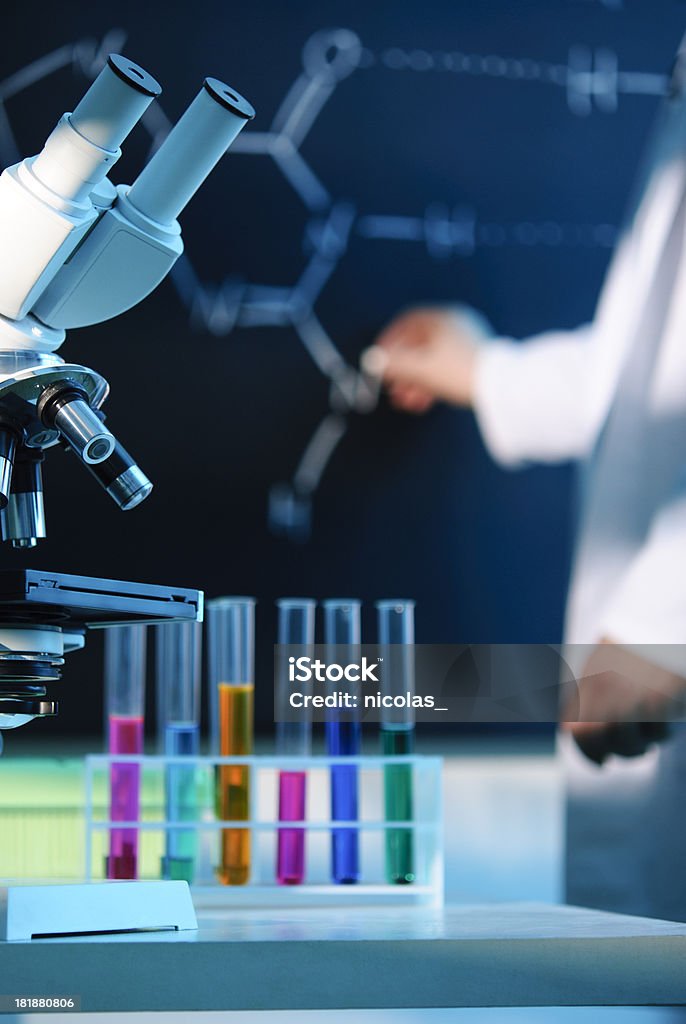 La investigación científica - Foto de stock de Delante de libre de derechos