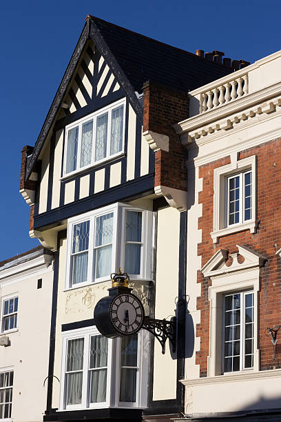 세븐옥스 영국 켄트에서 - sevenoaks half timbered tudor style window 뉴스 사진 이미지