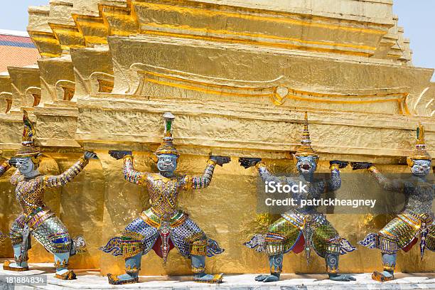 Wat Phra Kaew Statue - zdjęcia stockowe i więcej obrazów Architektura - Architektura, Azja, Bangkok