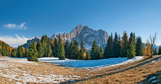 dolomiti - cordevole valley stock-fotos und bilder