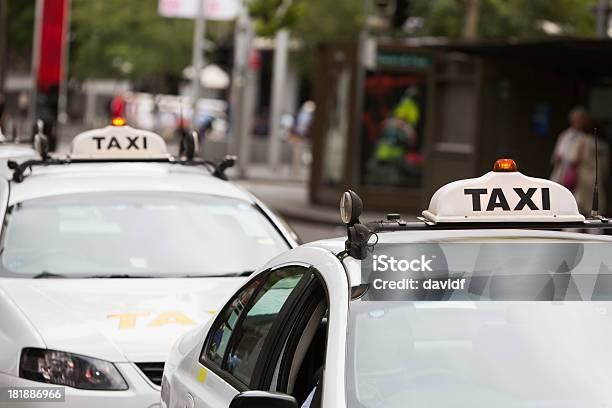 Luces De Taxi Foto de stock y más banco de imágenes de Taxi - Taxi, Australia, Sídney