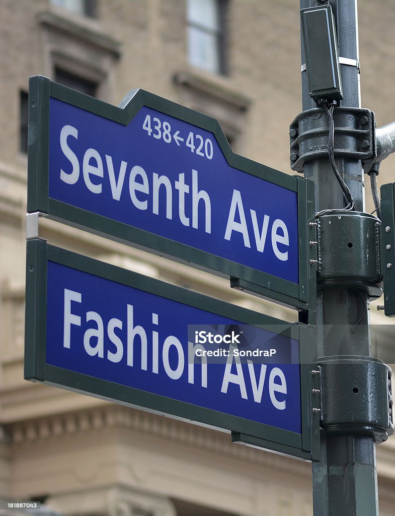 Avenida de moda - Foto de stock de 7th Avenue libre de derechos