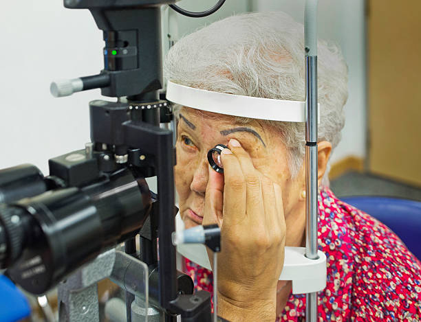 Consultazione alla clinica oculistica - foto stock