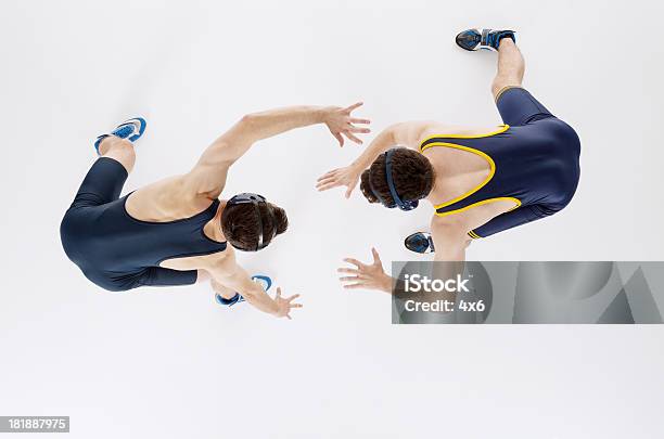 Wrestlers In Aktion Stockfoto und mehr Bilder von Ringen - Ringen, Unterhemd, Aktivitäten und Sport