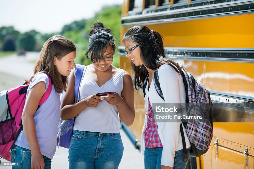 Scuolabus - Foto stock royalty-free di Fermata di autobus