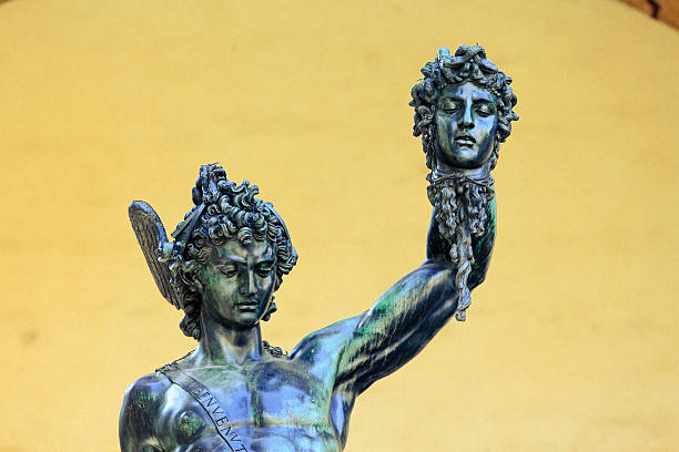 perseu com a cabeça do medusa - loggia dei lanzi imagens e fotografias de stock