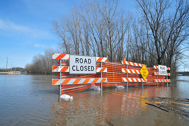 istock Road Closed Due to Flooding 181889528