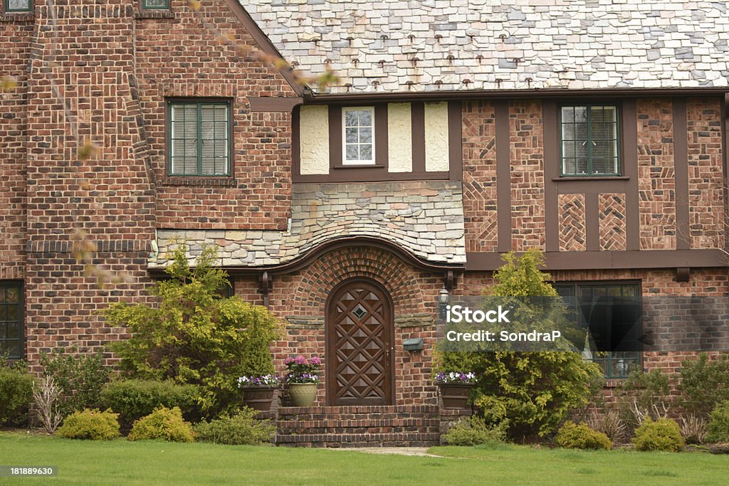 Tudor casa di lusso - Foto stock royalty-free di Architettura
