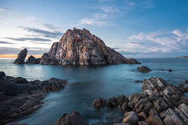 sugarloaf rock, cabo naturaliste, austrália ocidental - margaret river - fotografias e filmes do acervo