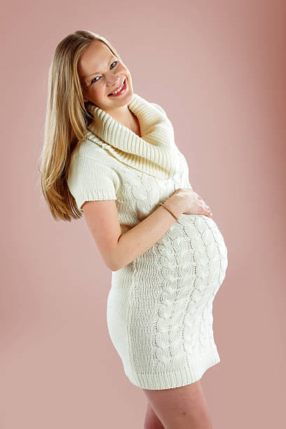 istock Pregnant beauty 181889772