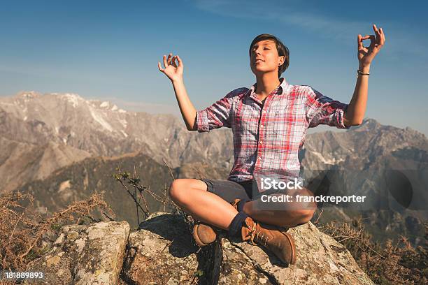 Entspannen Auf Die Berge Stockfoto und mehr Bilder von Abgeschiedenheit - Abgeschiedenheit, Aktiver Lebensstil, Almaty