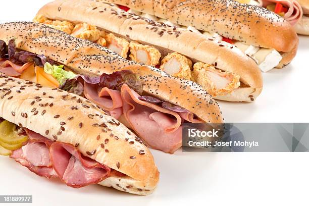 Gruppe Von Baguettes Stockfoto und mehr Bilder von Sandwich - Sandwich, Kälte, Baguette