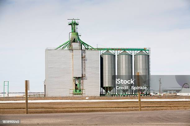 Getreideheber Stockfoto und mehr Bilder von Getreideheber - Getreideheber, Saskatchewan, Kanada