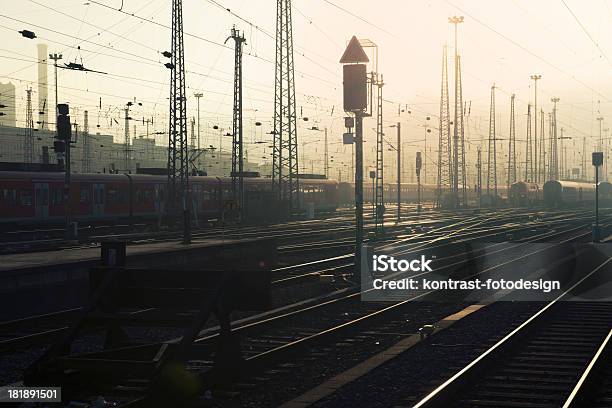 Centralnej Stacji Hauptbahnhof Frankfurt Stoczni Kolejowego - zdjęcia stockowe i więcej obrazów Frankfurt nad Menem