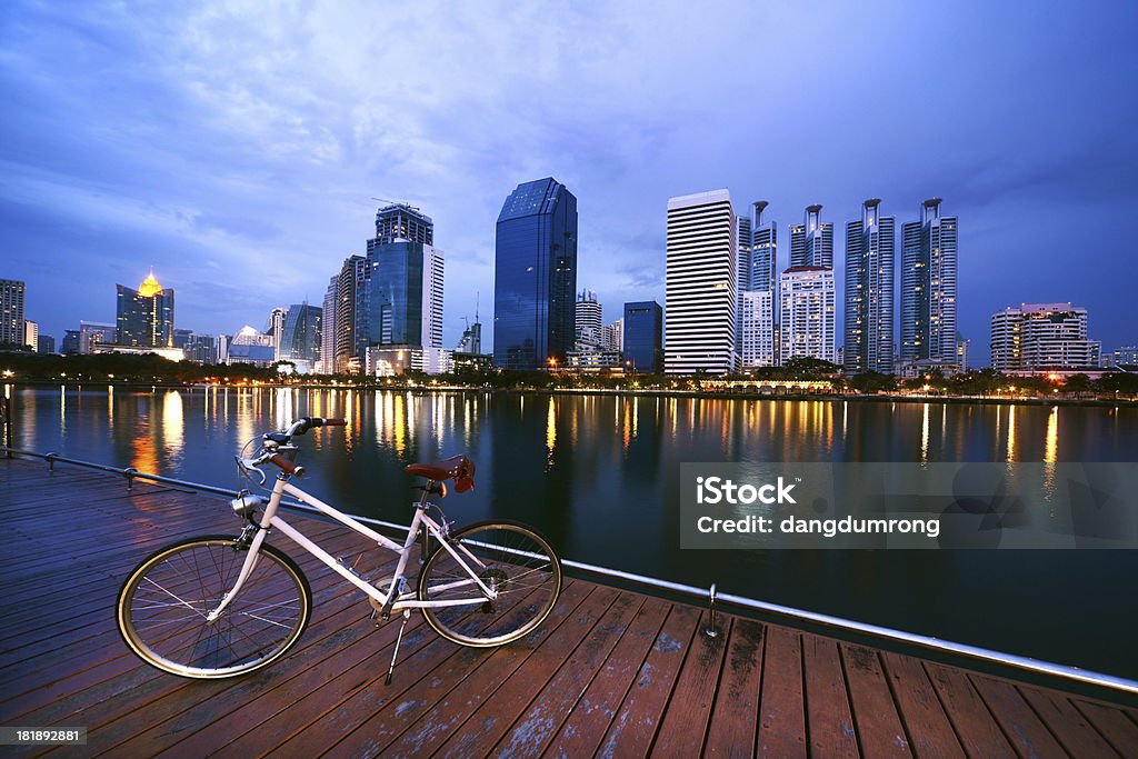 방콕 시내 및 자전거, 태국 - 로열티 프리 0명 스톡 사진