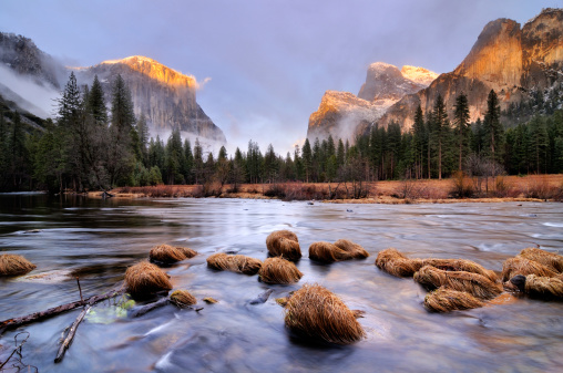 Atardecer paisaje en Yosemity Valley photo