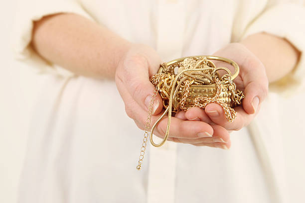 金スクラップ - gold jewelry ring scrap metal ストックフォトと画像