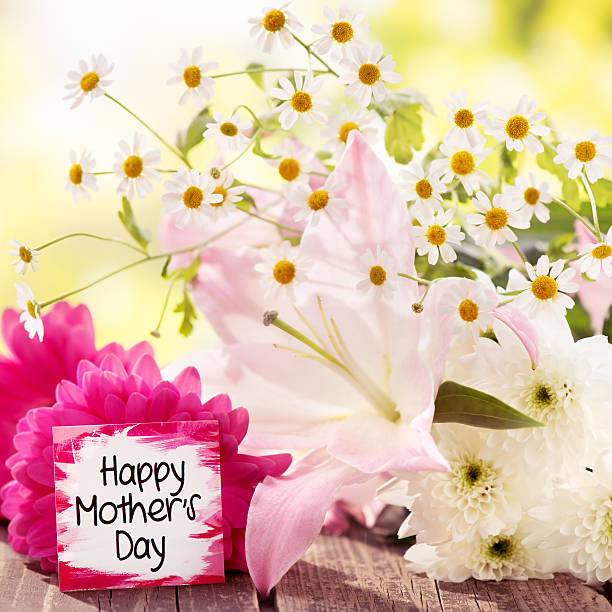 istock Beautiful fresh flower bouquet with morhers day card 181896036