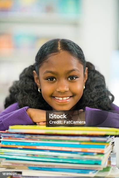 Elementary Student Stock Photo - Download Image Now - 10-11 Years, African Ethnicity, African-American Ethnicity