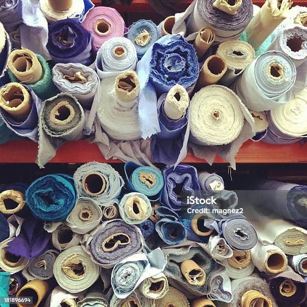 Foto de Rolos De Tecido e mais fotos de stock de Algodão - Material Têxtil - Algodão - Material Têxtil, Amontoamento, Azul