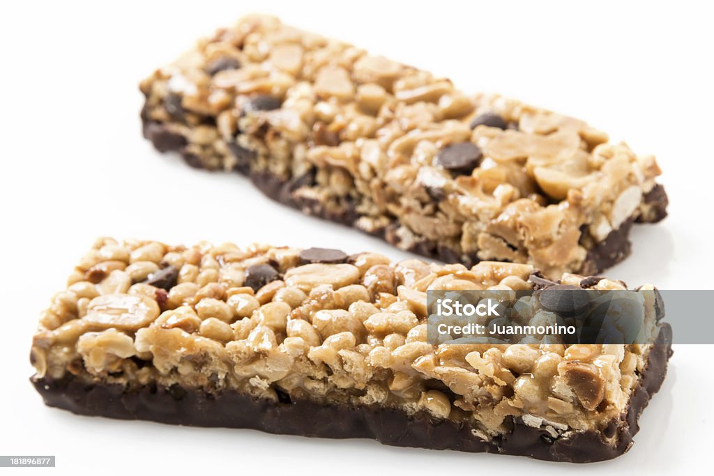 Шоколад и арахисовым маслом энергии бар - Стоковые фото Бар - питейное заведение роялти-фри
