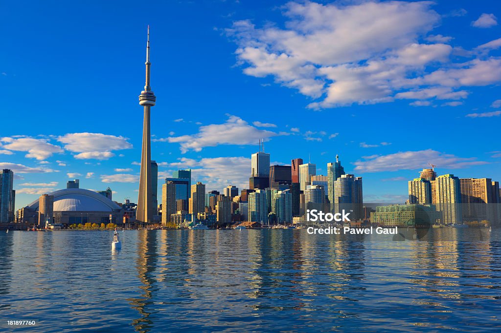 Pôr do sol sobre o Toronto, Ontário - Royalty-free Horizonte Urbano Foto de stock