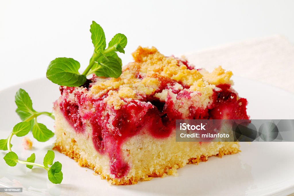 Ломтик blackberry pie - Стоковые фото Без людей роялти-фри