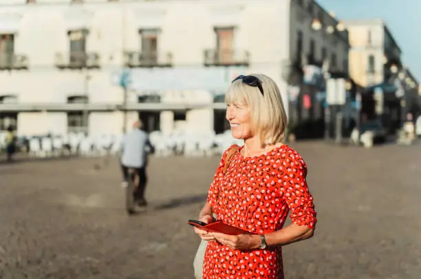 Photo of Solo tourist exploring the town of Pompeii, Italy