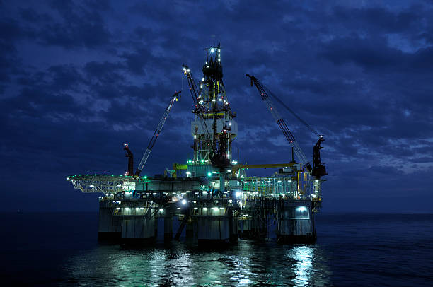 istock An offshore oil rig shot just before twilight 181899124